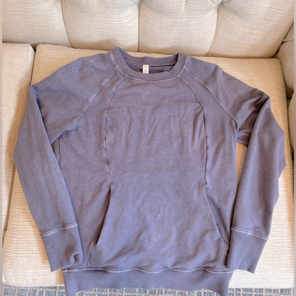 Lululemon sweatshirt, size: 8